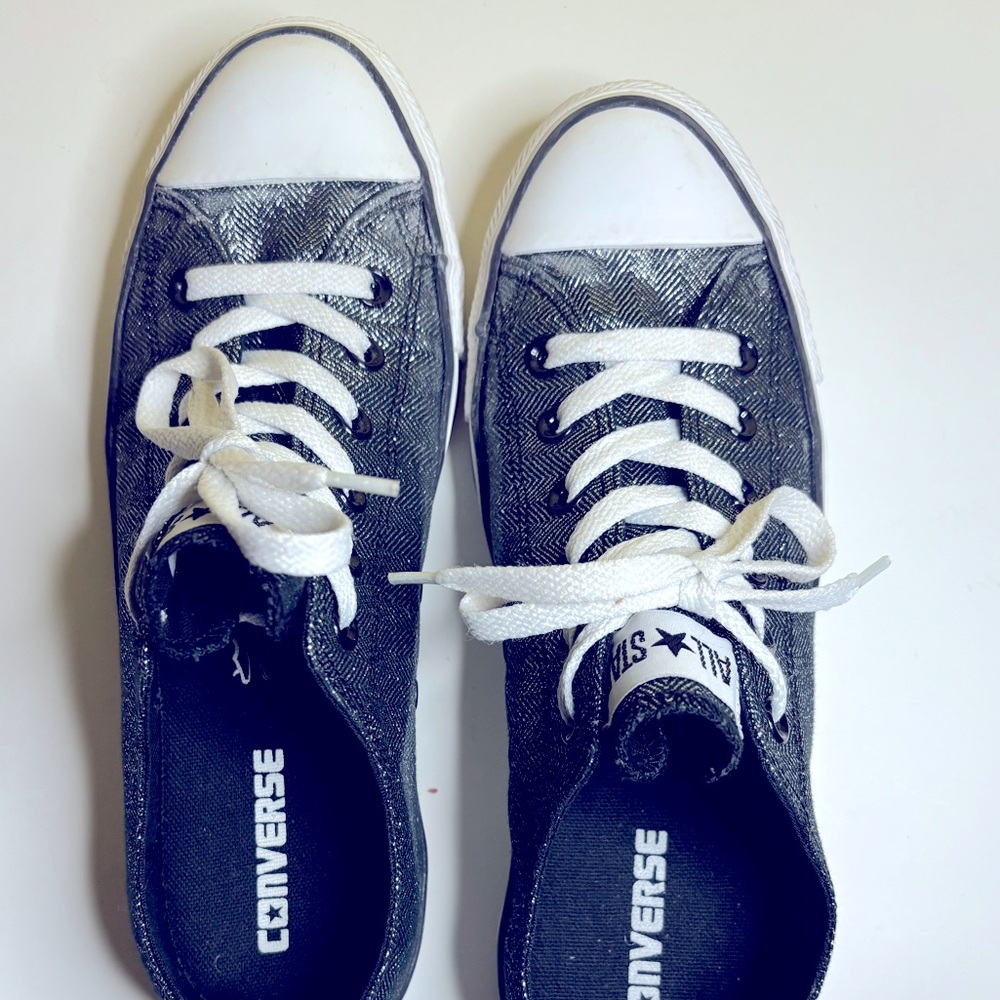 Converse chucks star glitter sneakers in size 11.
